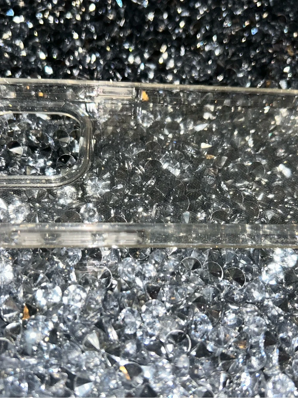 iPhone 15 pro Clear Glitter Phone Case - Unbranded